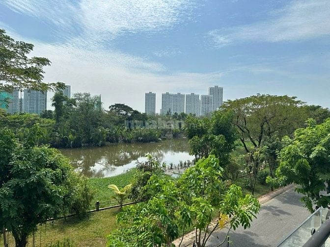 Bán nhà đường số 25 P Tân Phong Quận 7. DT 7x20m View công viên , PMH