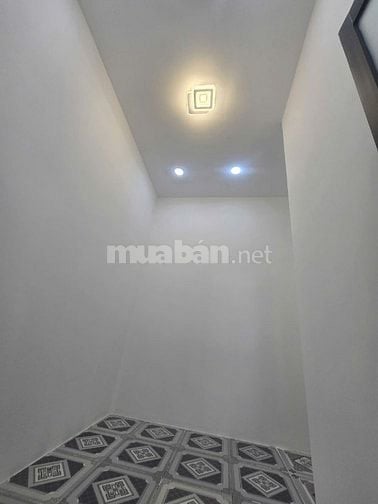 Cần bán gấp nhà đẹp, Hẻm Hương Quê, Hẻm 5m. Nhà 1trệt, 1lầu, N4m x D5m