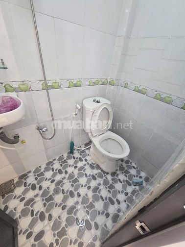 Cần bán gấp nhà đẹp, Hẻm Hương Quê, Hẻm 5m. Nhà 1trệt, 1lầu, N4m x D5m