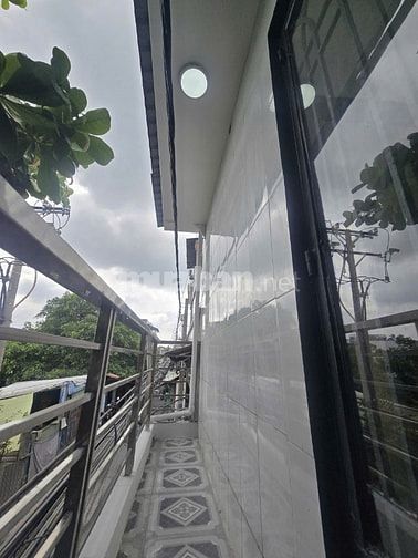 Cần bán gấp nhà đẹp, Hẻm Hương Quê, Hẻm 5m. Nhà 1trệt, 1lầu, N4m x D5m