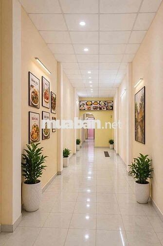 CHO THUÊ NHÀ CẤP 4 MẶT TIỀN LÊ VĂN LƯƠNG .Q7