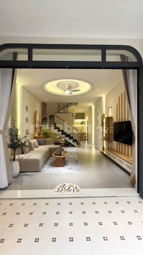 Cần xoay vốn bán gấp nhà ở đường Tạ Quang Bửu, 4x17 giá bán 880 triệu