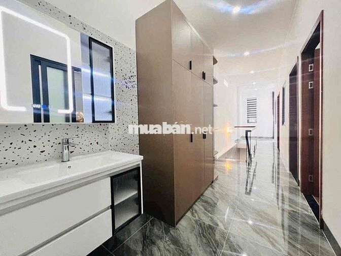 XOAY TIỀN KO KỊP HẠ GIÁ 400 TR BÁN GẤP NHÀ PHÚ HÒA KẾ BÊN TRƯỜNG HỌC