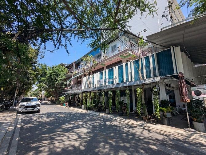 KHAN HIẾM - GÓC 2 MẶT TIỀN NGUYỄN VĂN LINH - QUẬN 7. VỊ TRÍ CẢM XÚC