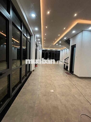 Mặt Bằng Sân Vườn Rộng, Đẹp, Vừa Xây Mới