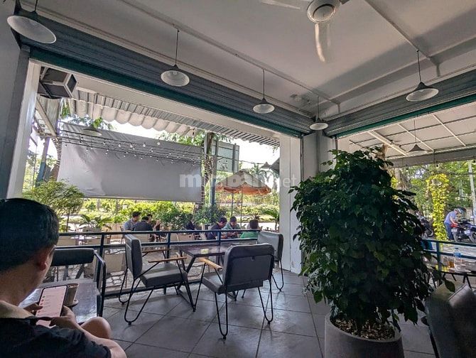 KHAN HIẾM - GÓC 2 MẶT TIỀN NGUYỄN VĂN LINH - QUẬN 7. VỊ TRÍ CẢM XÚC