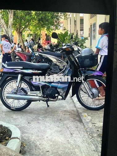 Honda Dream màu Đen