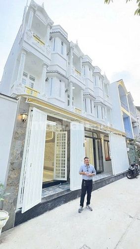 Mua Một Được 2 Căn Nhà 3 Tầng 6 P.Ngủ _ Hẻm Xe Hơi 6M