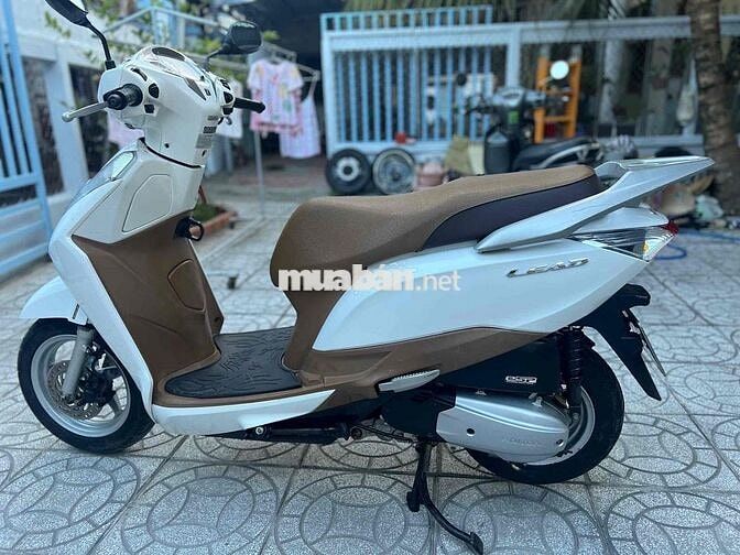 Honda Lead 2014 màu Trắng