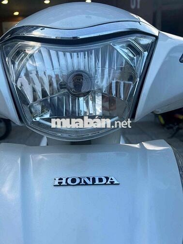 Honda Lead 2014 màu Trắng