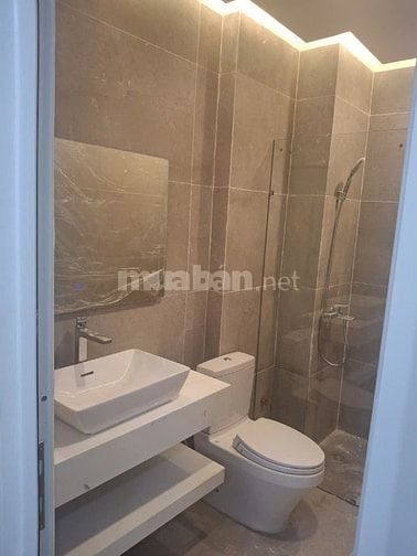 Bán nhà mặt tiền đường 40 Tân Quy Đông Quận 7. Dt 6x15m 3 Tầng 