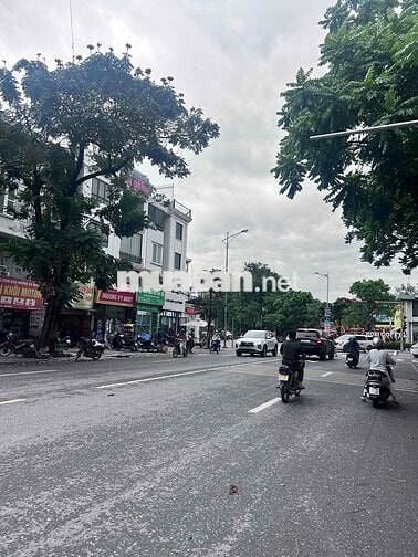 Bán gấp nhà mặt phố- kinh doanh sầm uất 1 KĐT Văn Phú-Zalo ***