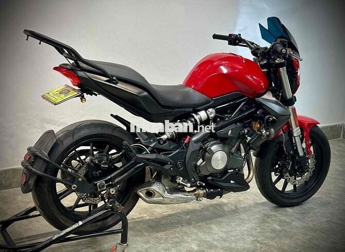 BENELLI 302 DATE 2015