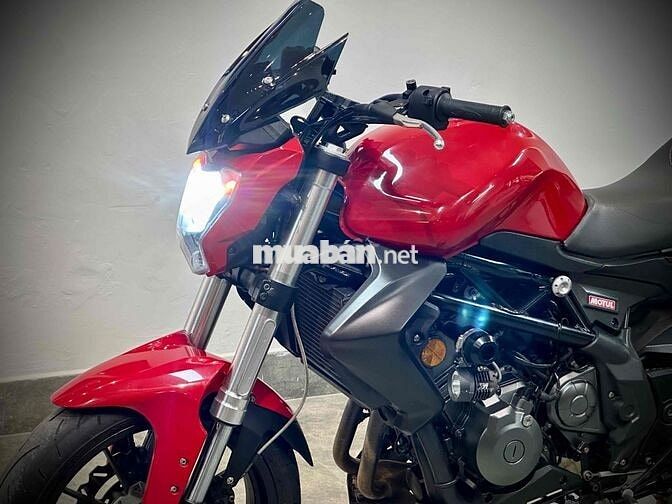 BENELLI 302 DATE 2015