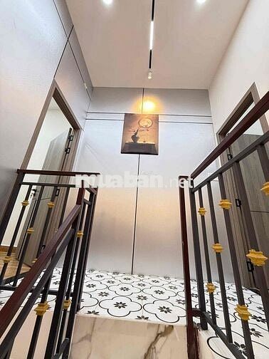 bán nhà lầu sát ủy ban Dân phường Trường Thọ Thủ Đức