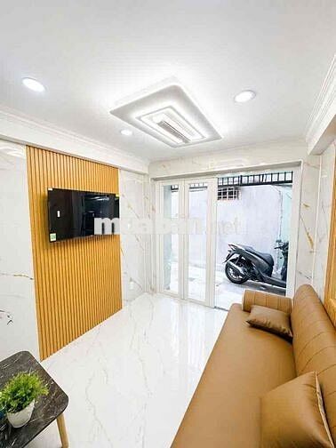 Bà Huyện Thanh Quan Quận 3 – 4 Tầng mới đẹp – 4.68 t.ỷ – Full nội thất