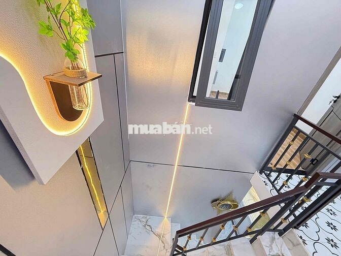 bán nhà lầu sát ủy ban Dân phường Trường Thọ Thủ Đức