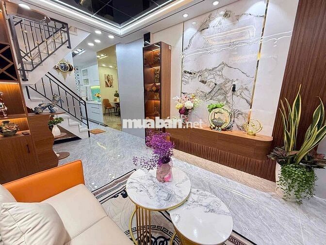 bán nhà lầu sát ủy ban Dân phường Trường Thọ Thủ Đức