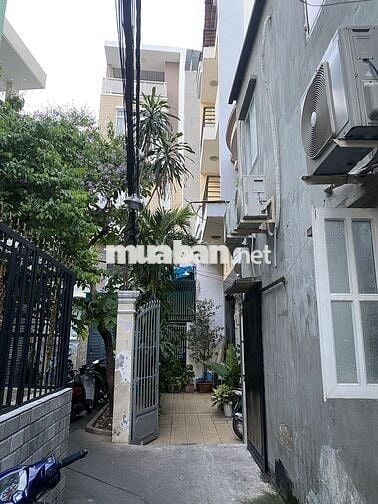 PHÒNG TRỌ QUẬN 4 – GẦN QUẬN 1 – CÓ MÁY LẠNH (CỰC KỲ CẦN MÙA NÀY!)