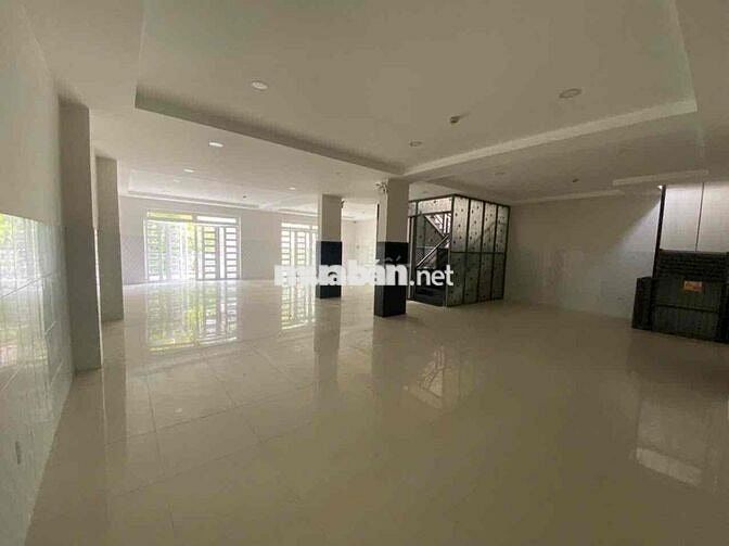 Phạm Thế Hiển, Phường 7, Quận 8 10m x 20m (200m2), 2 lầu, 1 sân thượng