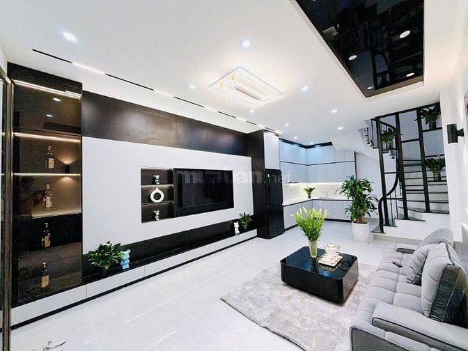 Bán Nhà Thịnh Quang, Đống Đa 36m, 4 tầng, mt 3.8m, giá 9.5 tỷ.