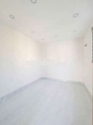 Nhà 1 Trệt 2 Lầu Sân Thượng 3PN Hẻm Xe Hơi Đường Số Lâm Văn Bền