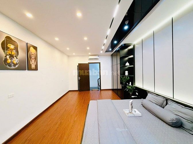Bán Nhà Thịnh Quang, Đống Đa 36m, 4 tầng, mt 3.8m, giá 9.5 tỷ.