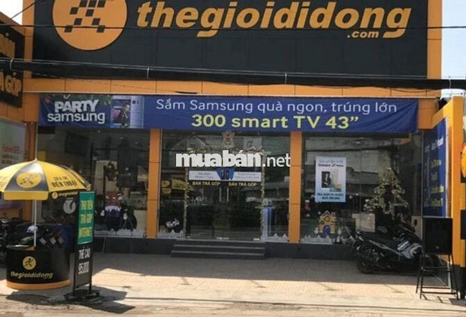 Mặt bằng 2 mặt tiền rộng thích hợp làm showroom, chuỗi F&B, điện máy