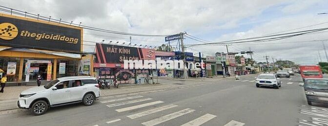 Mặt bằng 2 mặt tiền rộng thích hợp làm showroom, chuỗi F&B, điện máy
