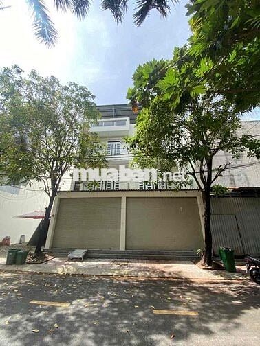 Phạm Thế Hiển, Phường 7, Quận 8 10m x 20m (200m2), 2 lầu, 1 sân thượng