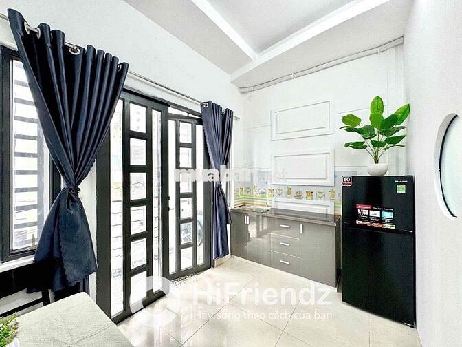 CHO THUÊ CĂN HỘ 1PN tách bếp bancol siêu đẹp tiện qua quận 10