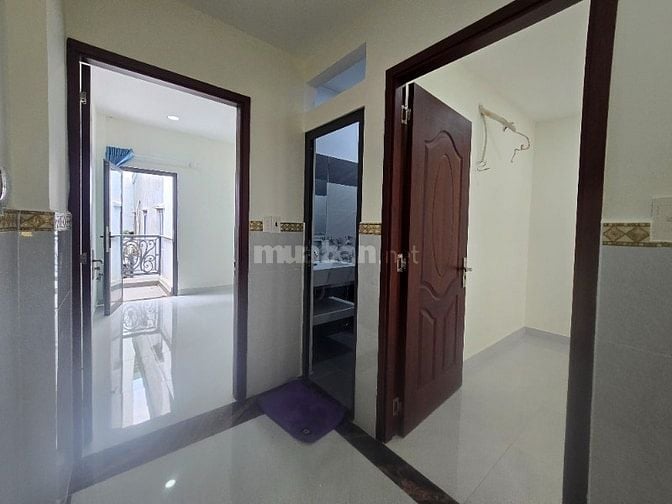 NHỈNH 4 tỷ- Hẻm Nhất Chi Mai, ngay nhà Ga T3. DT 4x10. 1 Lầu MỚI Keng.