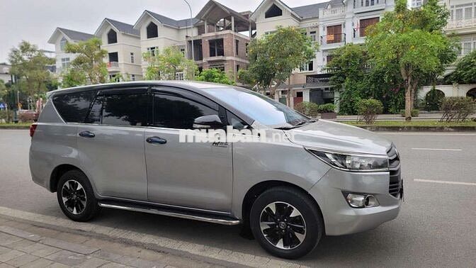 Toyota Innova 2017 Bạc Số sàn