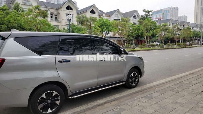 Toyota Innova 2017 Bạc Số sàn