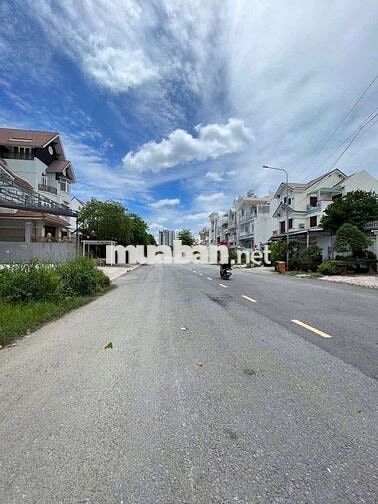 Lô đất 10m x 20m. view sông Trục Chính Khu Biệt Thự Phú Nhuận