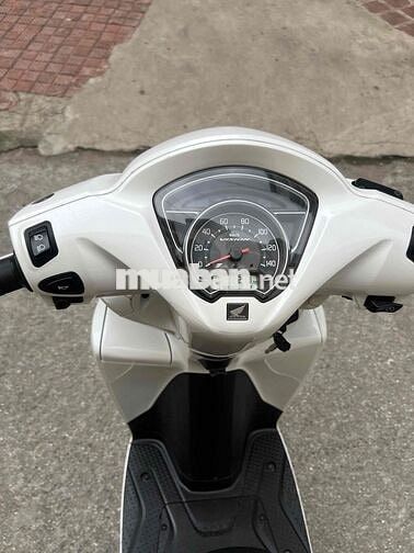Honda Vision Trắng 12213 km