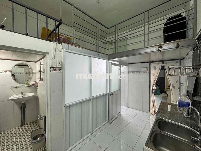 Nguyên căn Q3 hẻm thông 1 trục đến nhà