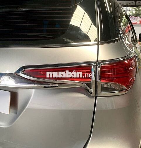 Toyota Fortuner 2018 2.7V Bạc