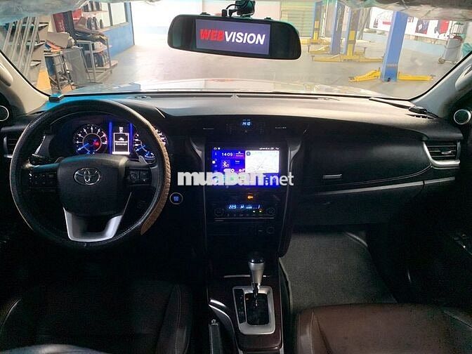 Toyota Fortuner 2018 2.7V Bạc