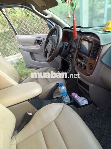Ford Escape Đen 5 chỗ