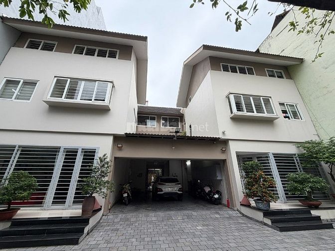Bán biệt thự 3 tầng ngõ 67 Nguyễn Văn Cừ, Long Biên, DT 289m2, MT 9,5m