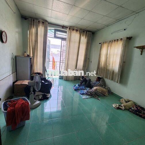 Cho thuê nhà văn cao, 4 tầng, 4 x 18m( DTSD: 288m2), hẻm xe hơi