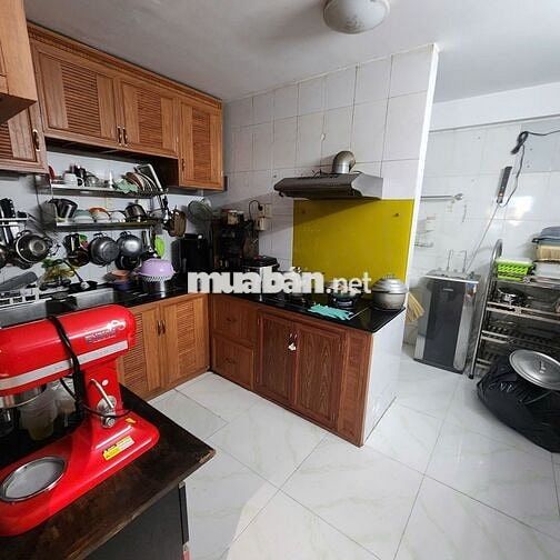 Cho thuê nhà văn cao, 4 tầng, 4 x 18m( DTSD: 288m2), hẻm xe hơi