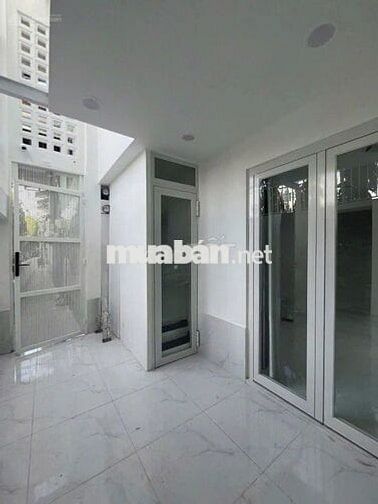 2PN 1WC Nhà mới khai trương ngay trung tâm tiện qua Q4 Q1, KCX