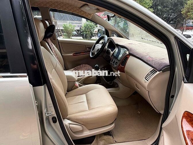 Toyota Innova 2008 G - 186000 km