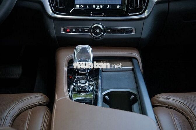 Volvo S90 Trắng 2024 - BDưỡng/BHành free đến 2029
