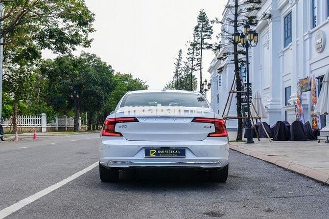 Volvo S90 Trắng 2024 - BDưỡng/BHành free đến 2029