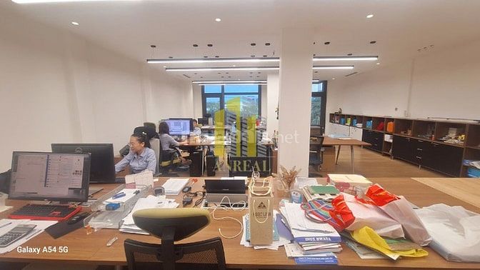 CHO THUÊ MẶT BẰNG VĂN PHÒNG KINH DOANH 300M2 ĐƯỜNG NGUYỄN HOÀNG