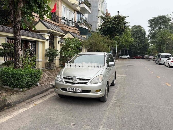 Toyota Innova 2008 G - 186000 km