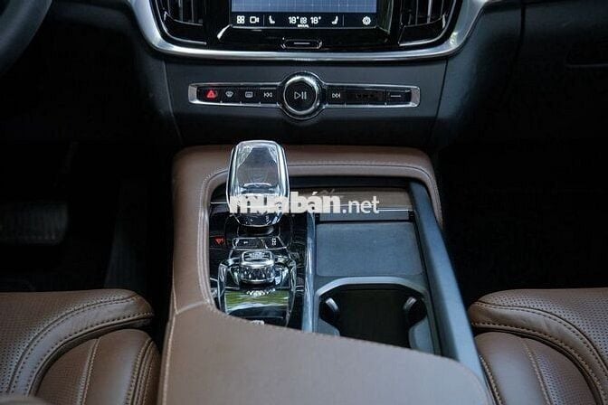 Volvo S90 Trắng 2024 - BDưỡng/BHành free đến 2029